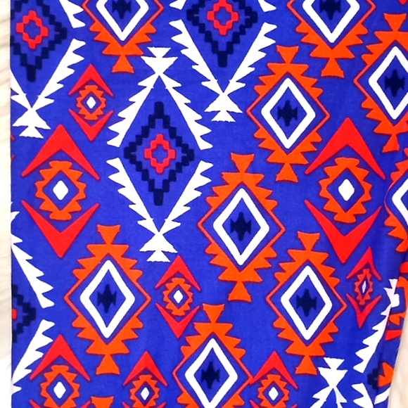 LulaRoe Printed Leggings- T&C-#1563+ - Picture 3 of 10